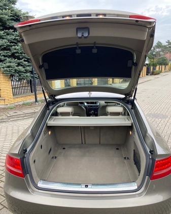 Audi A5 cena 54000 przebieg: 188832, rok produkcji 2011 z Legionowo małe 277